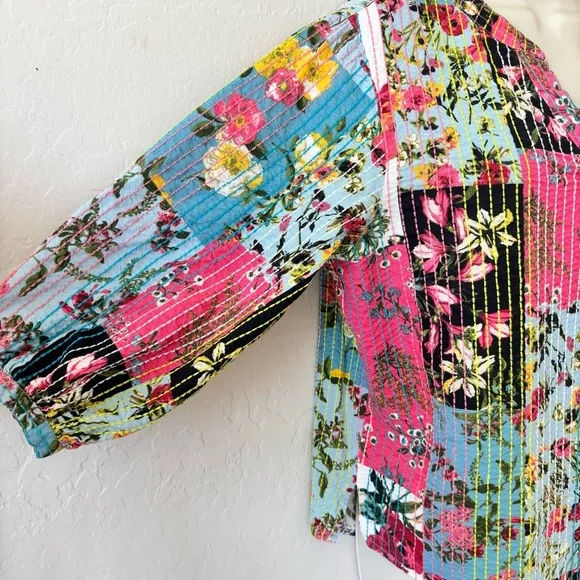 John Mark Multicolor patchwork kantha style Floral split neck 3/4 Sleeve Top - Picture 4 of 14